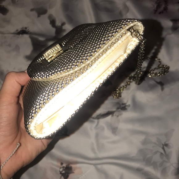 Gold Purse/ Clutch - Picture 4 of 4